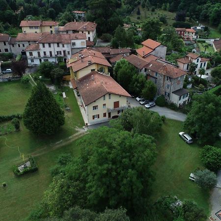 Apartment Piccolo Borgo Castelveccana Exteriör bild